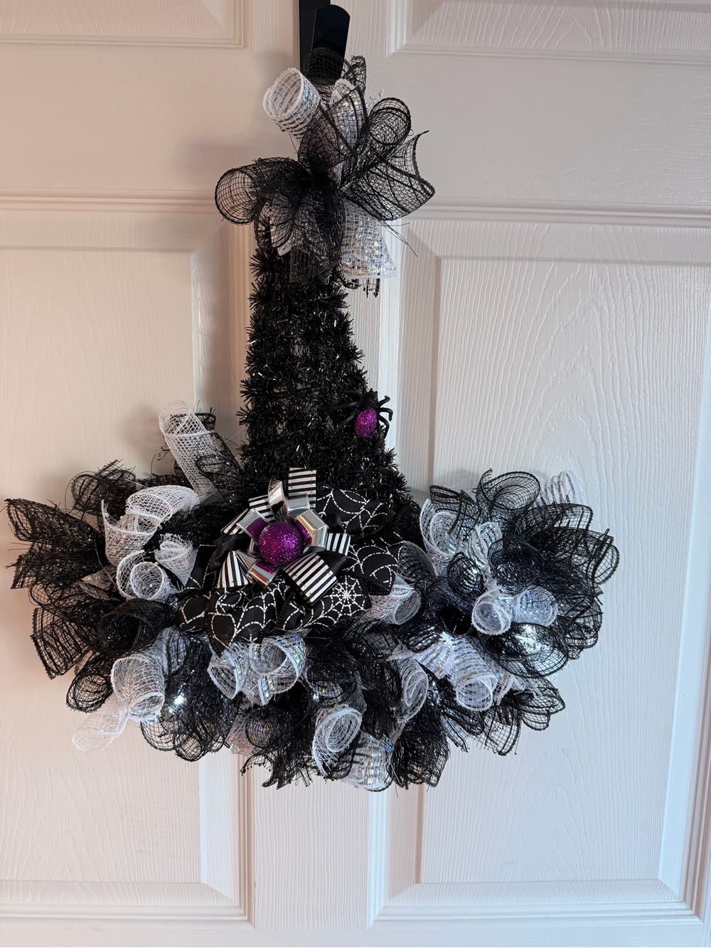 Halloween Witch Hat Wreath Lighted Spider Web Handmade Door Decor 18x18